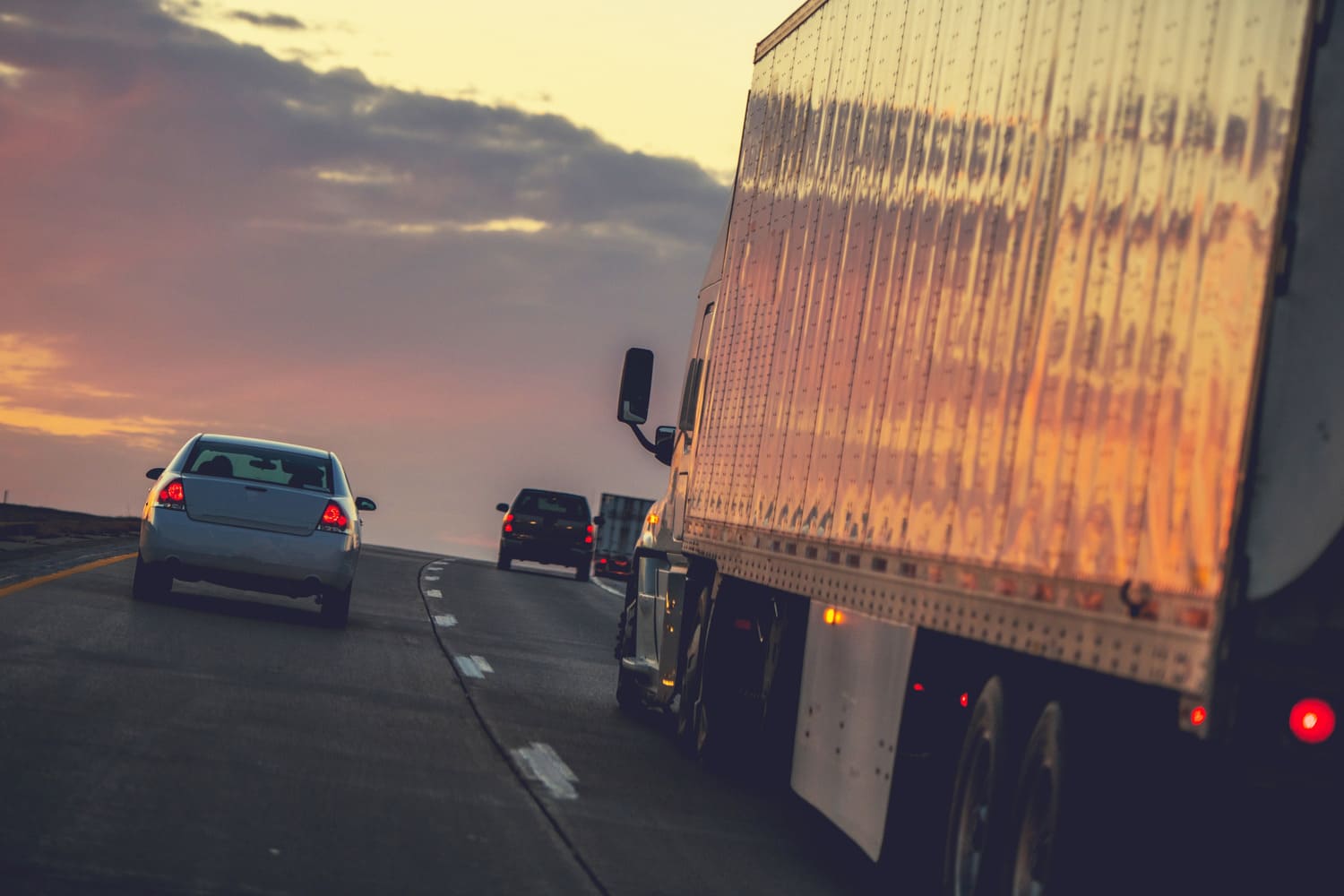 18-Wheeler Truck Accident Attorneys - AMS Law