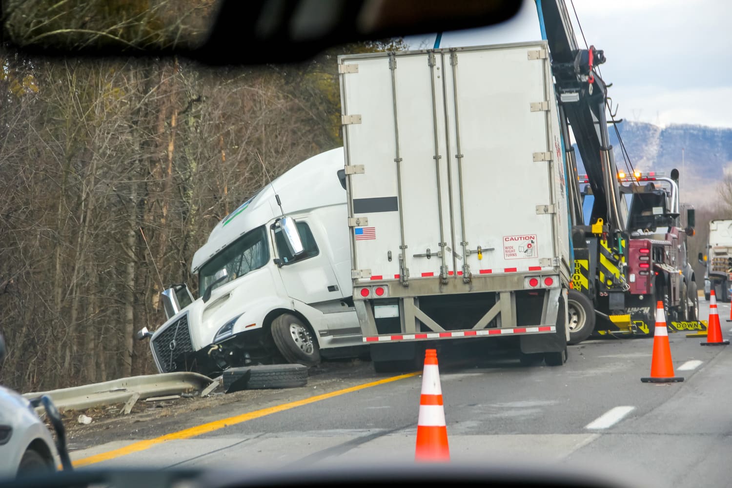 Dallas Truck Accident Lawyers - AMS Law